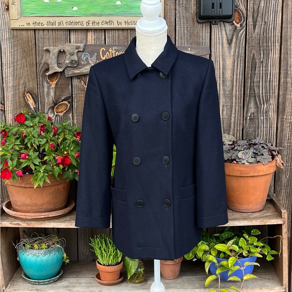 Aquascutum of London size 8 double breasted jacket midnight blue